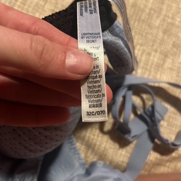 Victoria’s Secret Bra - Picture 3 of 3